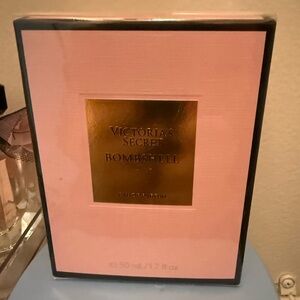 VS Bombshell Eau De Parfum